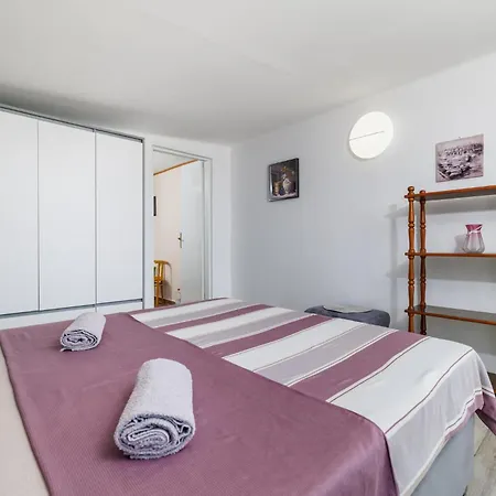 Ferienhaus Ema *